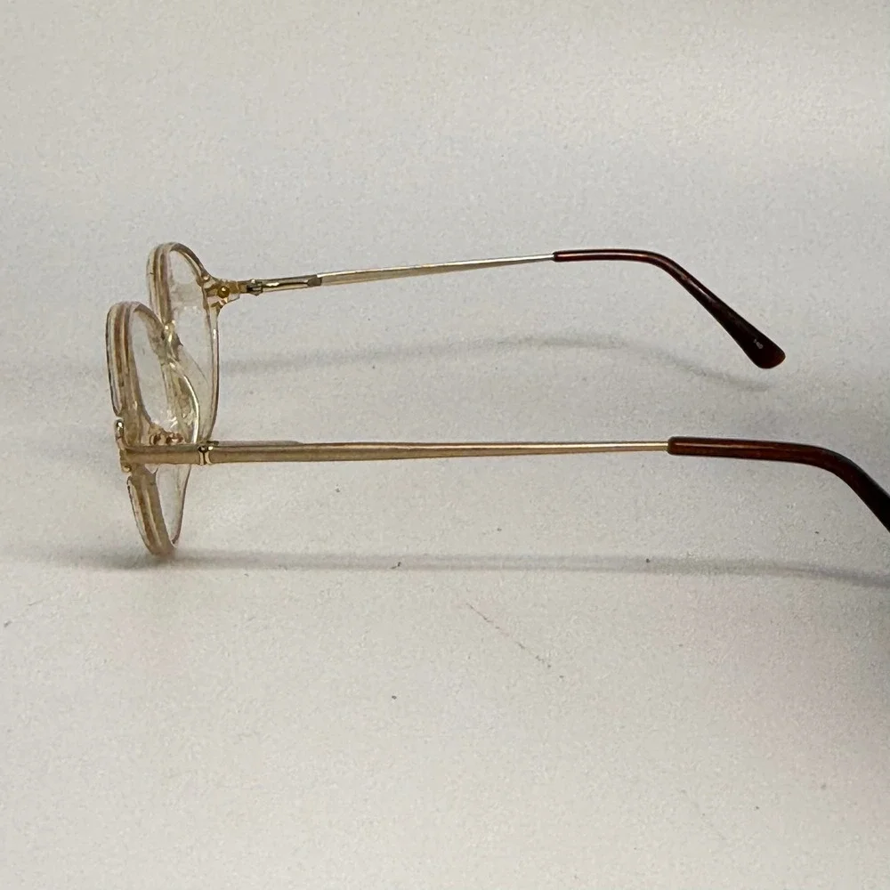 Gloria Vanderbilt 750 Zyloware Eyeglasses Clear Amber Oval Frames Vintage Style